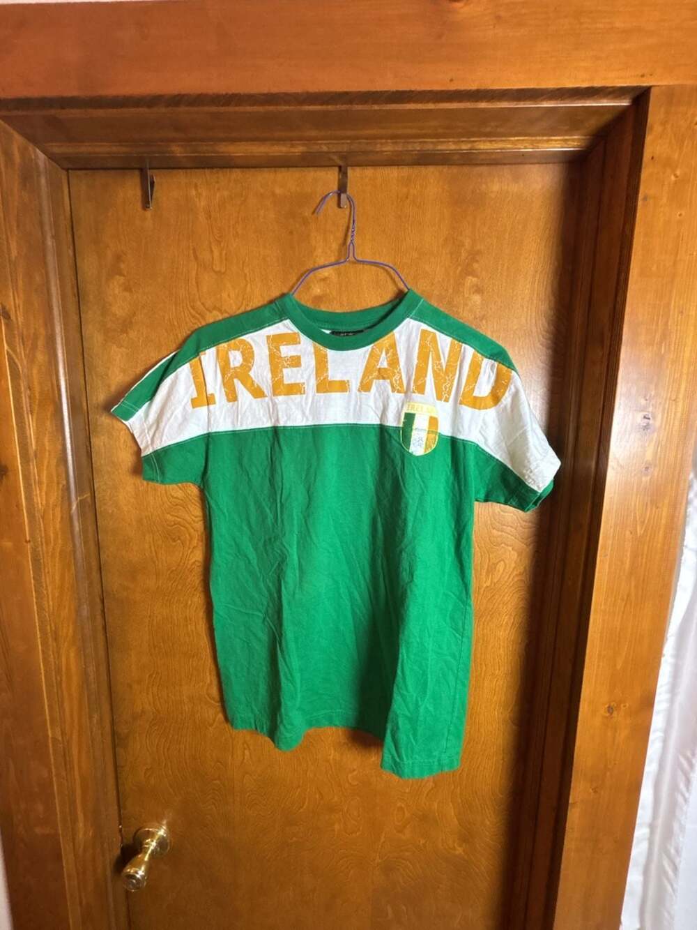 Shine Ireland T-Shirt Size S Green White Graphic Crewneck